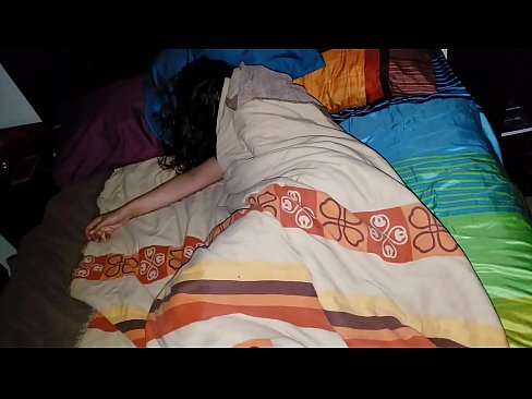 ❤️ Stepson jgħajjar lill-mara żagħżugħa tiegħu waqt li torqod. ❤️ Porn iebes f'mt.assistirhentai.ru ❌️